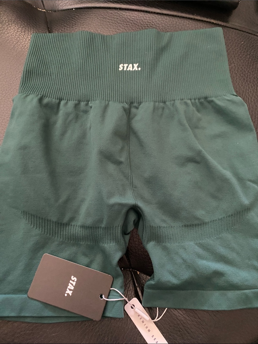 High-Waist Seamless Women’s Shorts in Deep Green